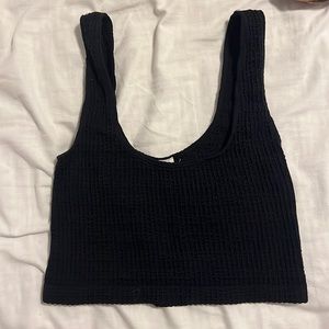 i am selling this black tank top from pacsun in a size small